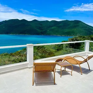 Casa de Férias Acomodacoes Luxuosas Com Vista Espetacular - Flat E Vip, Arraial do Cabo